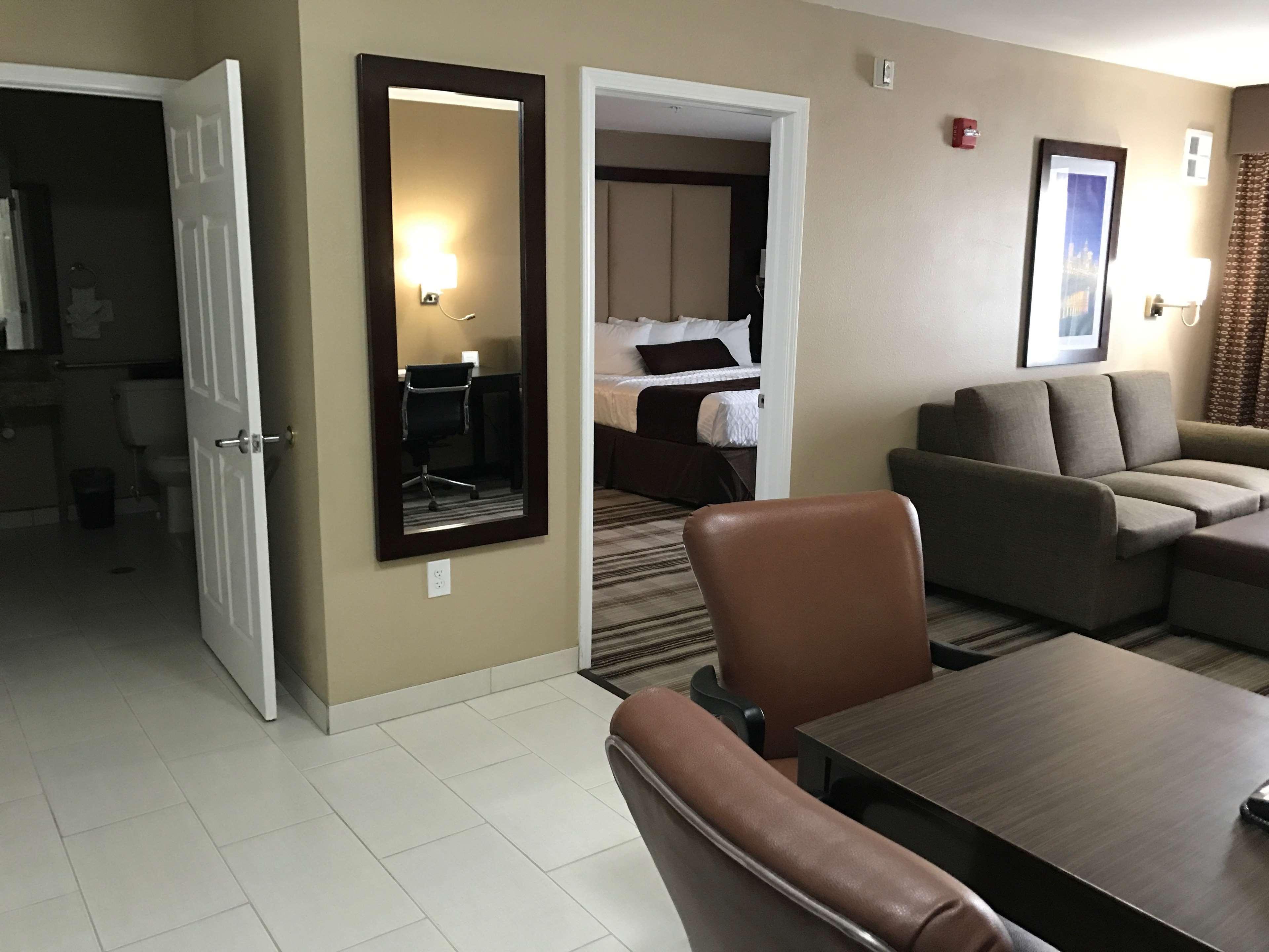 Best Western Plus Crawfordsville Hotel Екстериор снимка